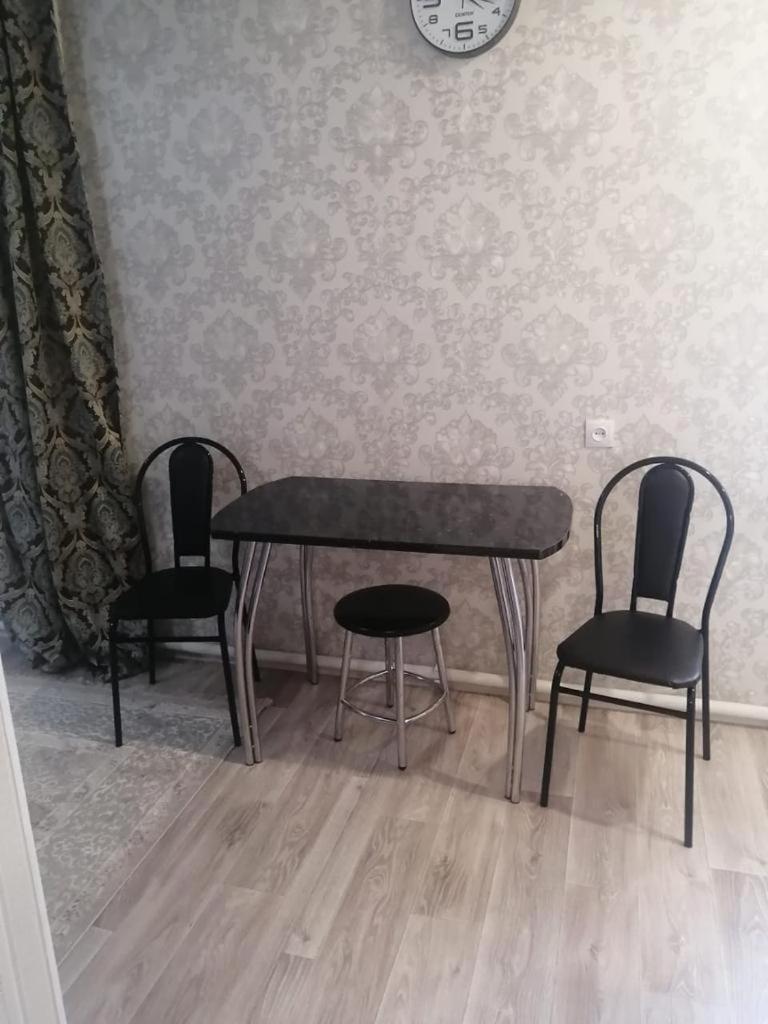 Happy House Apartamento Karagandy Exterior foto