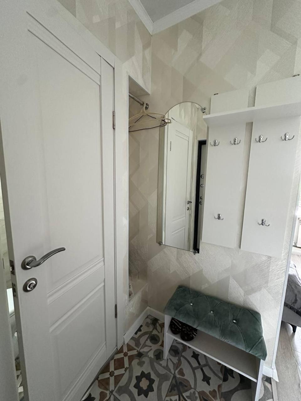 Happy House Apartamento Karagandy Exterior foto